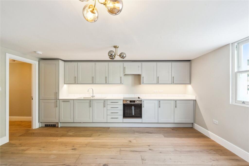 Main image of property: Kew Green, Richmond, TW9