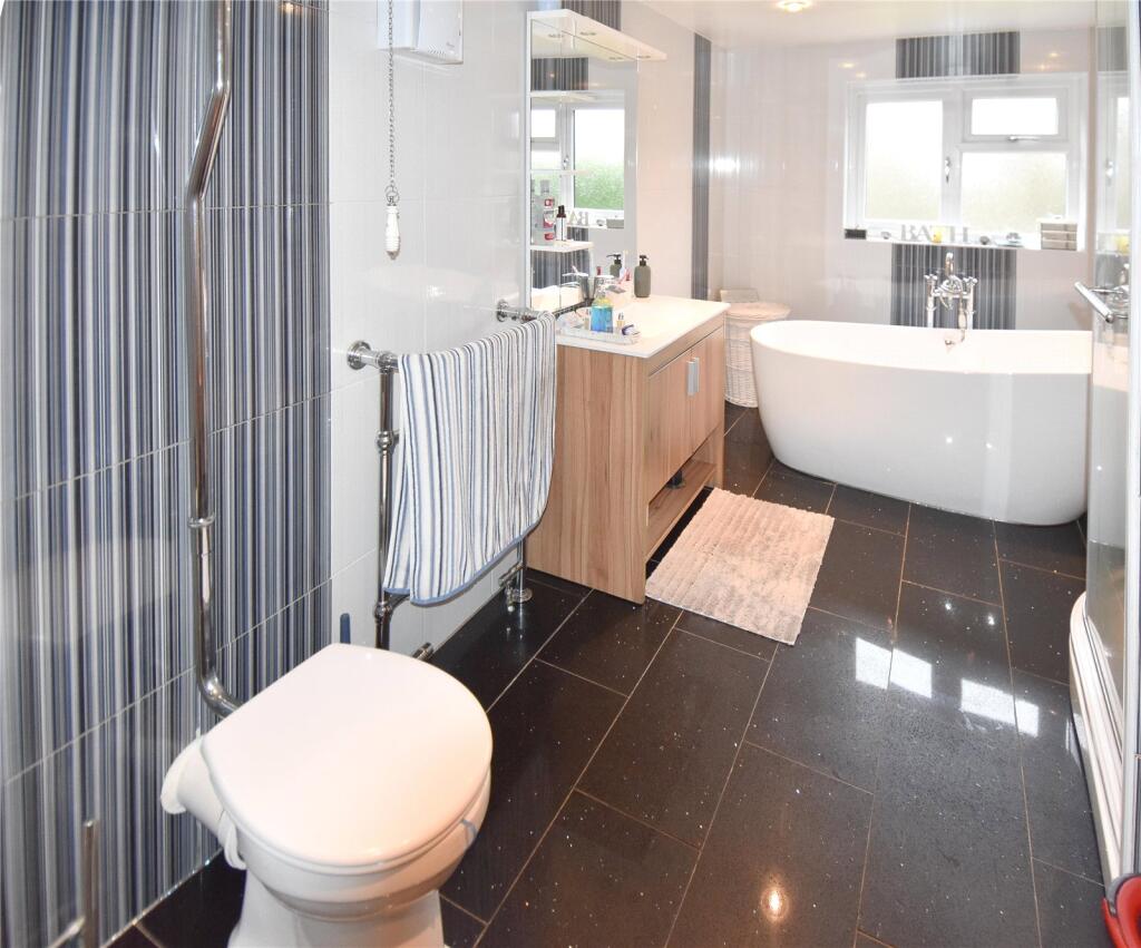 Additional property image - Stoneyford Grove, Yardley Wood, Birmingham, B14