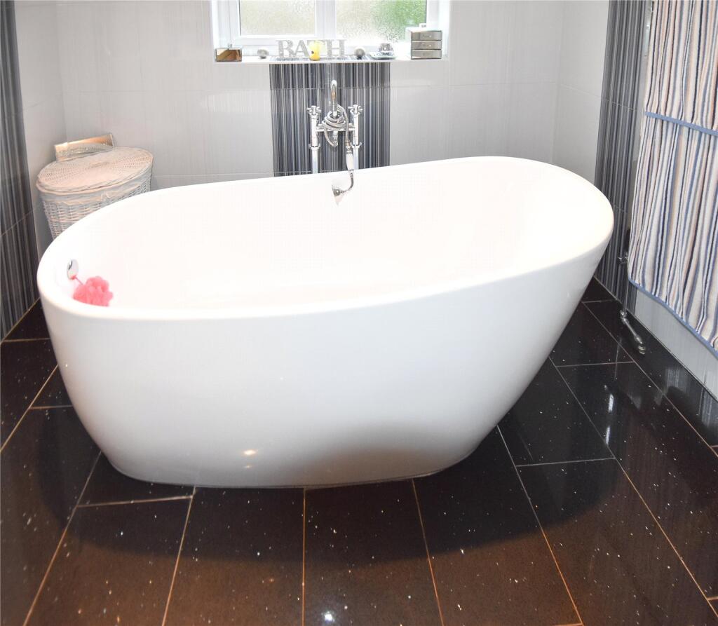 Additional property image - Stoneyford Grove, Yardley Wood, Birmingham, B14
