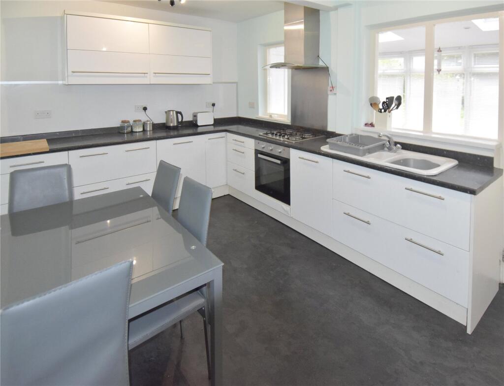 Additional property image - Picton Grove, Billesley, Birmingham, B13