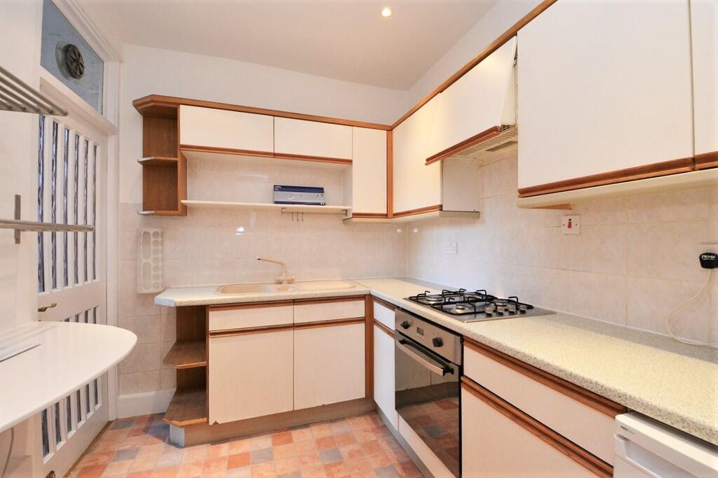 Additional property image - Triangle North, Bath - Suitable for x3 sharers