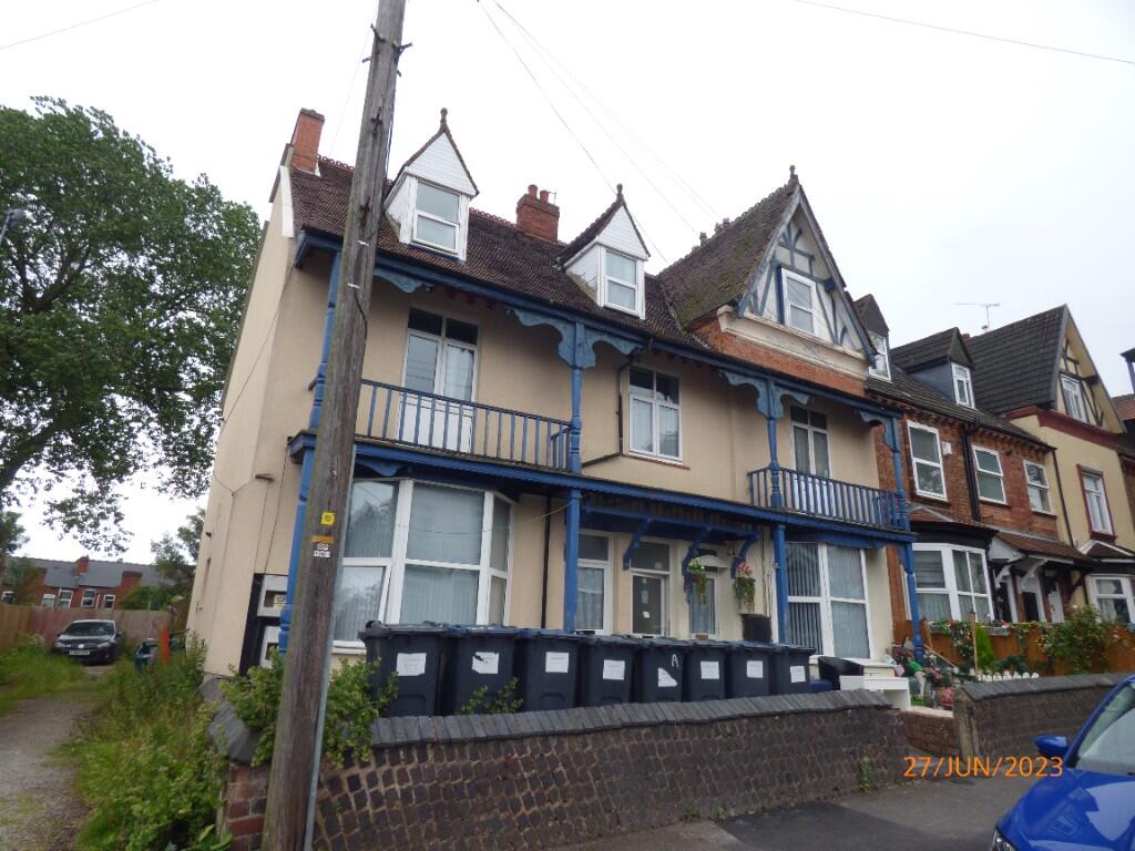 Main image of property: Poplar Avenue, Birmingham, B17