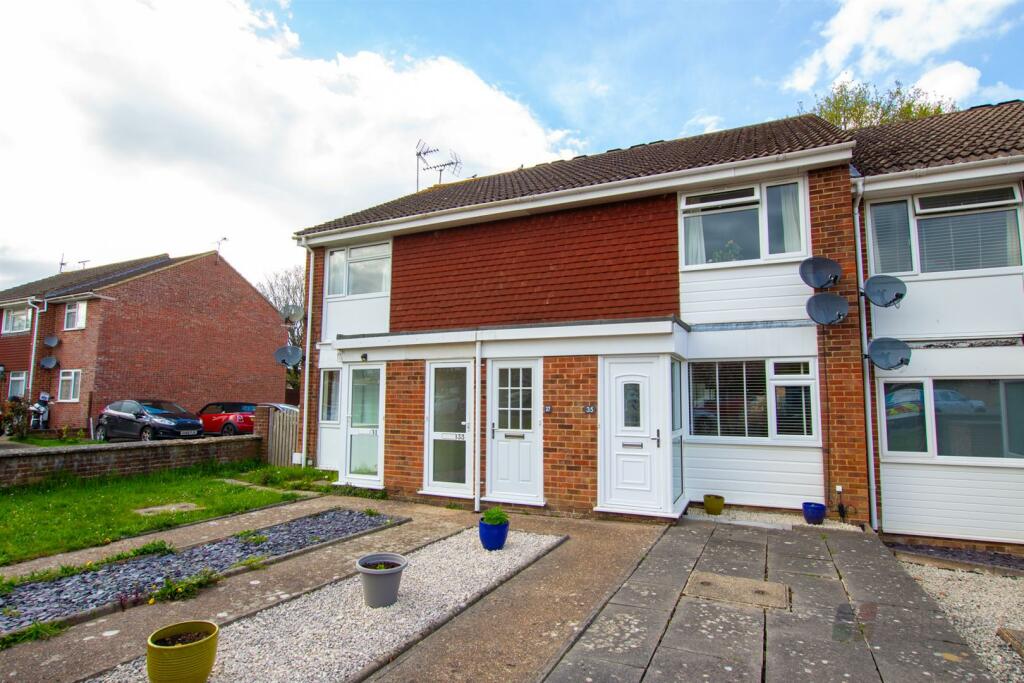 1 bedroom flat for sale in Burdocks Drive, Burgess Hill, RH15