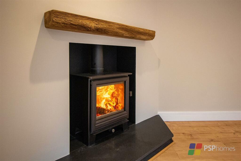 5 bedroom detached house for sale in Theobalds Road, Burgess Hill, RH15