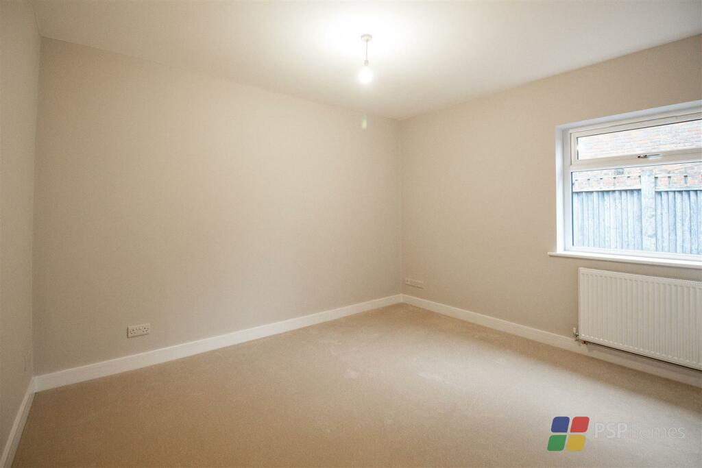 5 bedroom detached house for sale in Theobalds Road, Burgess Hill, RH15