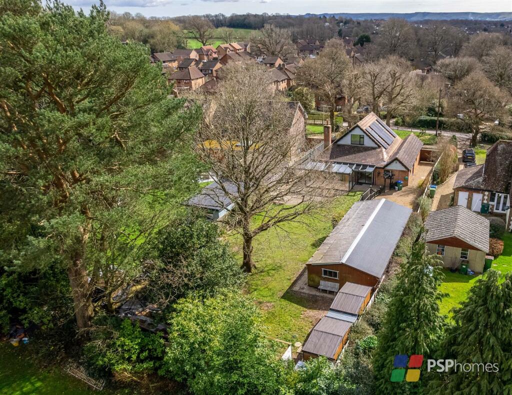 5 bedroom detached house for sale in Theobalds Road, Burgess Hill, RH15