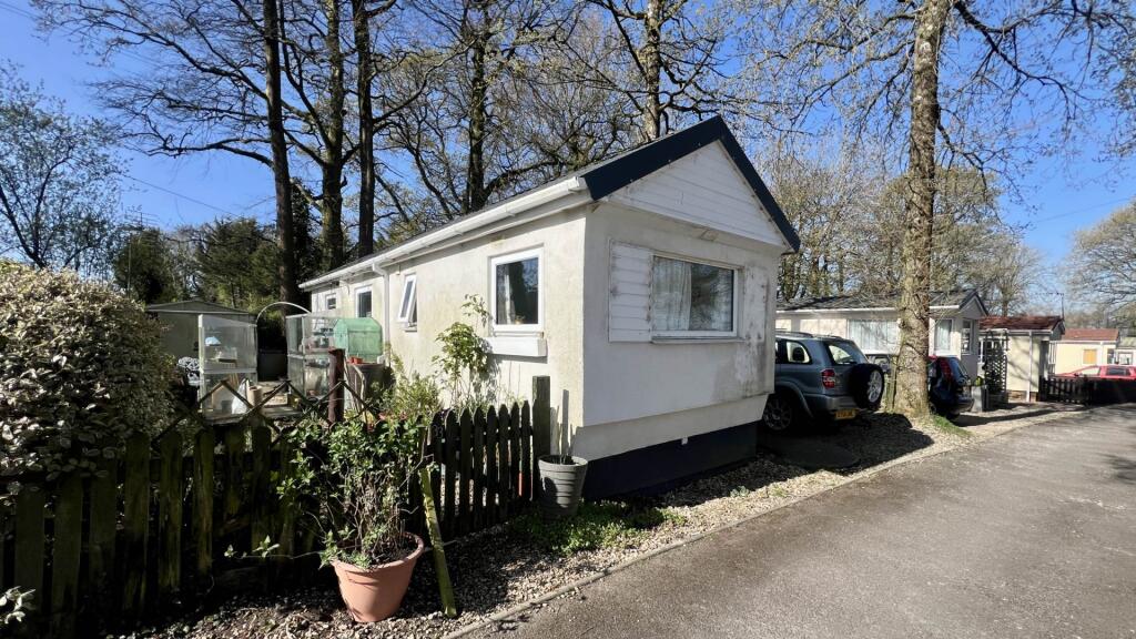 Main image of property: Turnpike, Chard