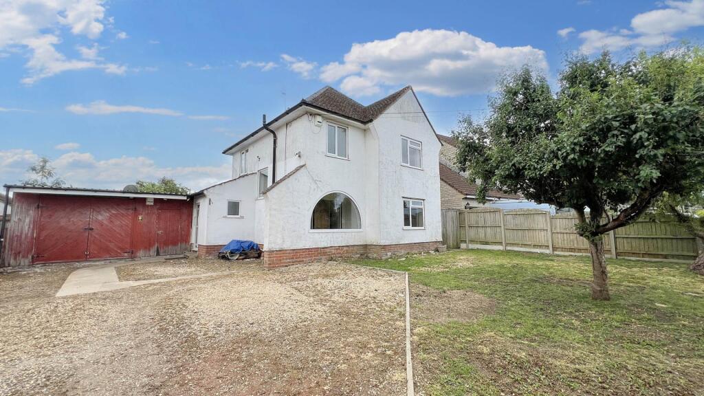 Main image of property: Hedges, Hambridge
