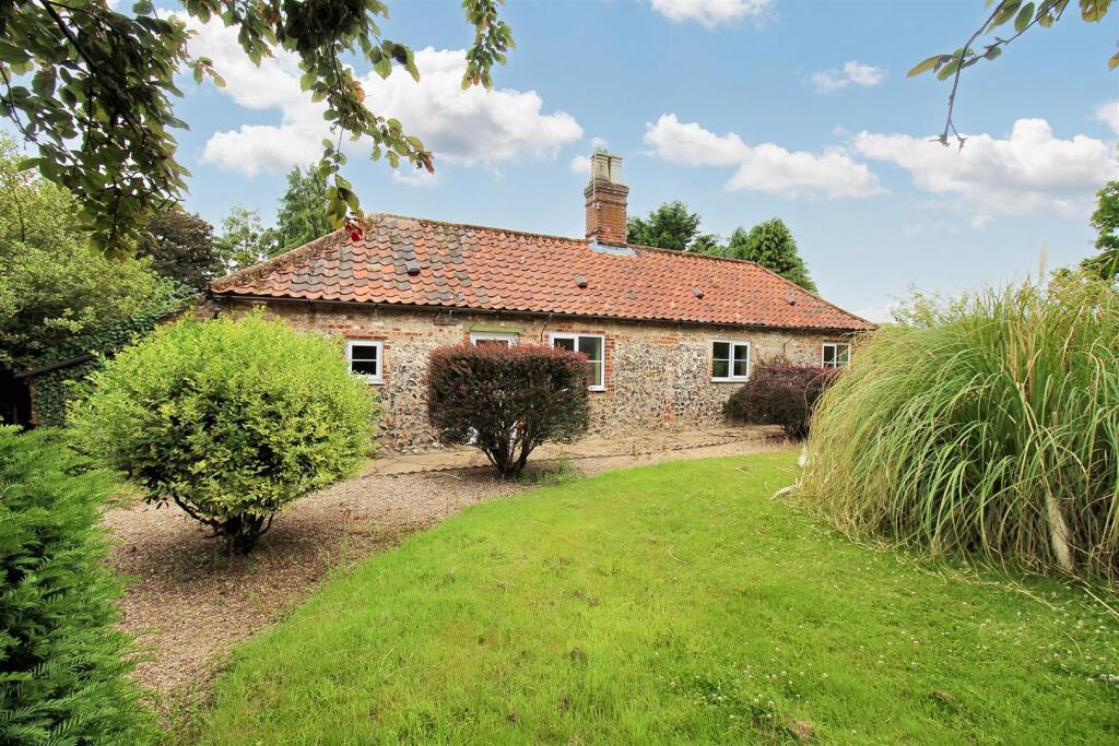 Main image of property: Long Common, Norwich