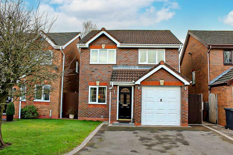 3 bedroom detached house for sale in Nicholds Close, COSELEY, WV14 9JS