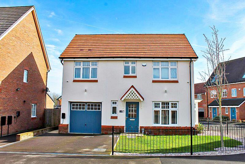 3 bedroom detached house for sale in Ambergate Road, Bilston, WV14 0SB
