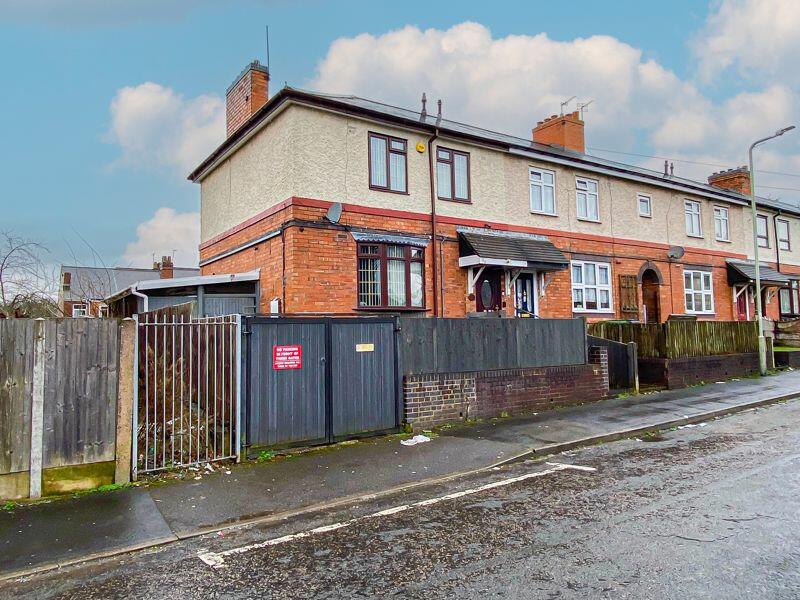 3 bedroom end of terrace house for sale in Newbolt Road, Bilston, WV14