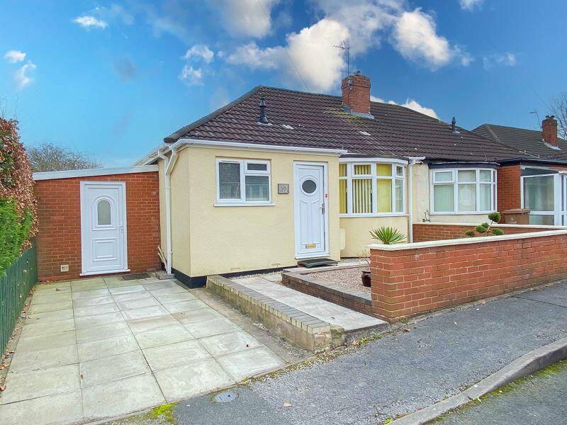 2 bedroom bungalow for sale in Moorcroft, Bilston, WV14 8ES, WV14