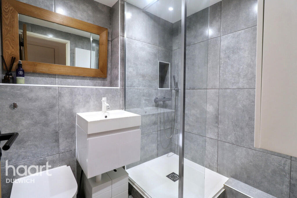 Main image of property: Eskmont Ridge, LONDON