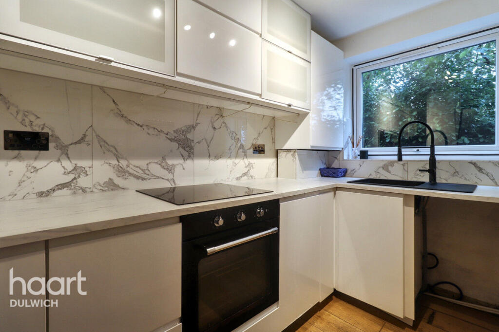 Main image of property: Eskmont Ridge, LONDON