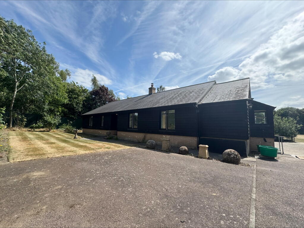 Main image of property: Pole Barn Farm, CB24 3BU
