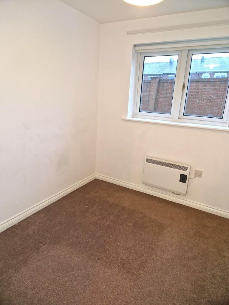 2 bedroom ground floor flat for sale in Cormorant Drive, Dunston