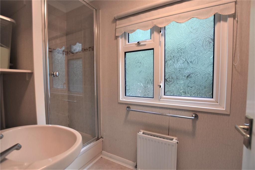 2 bedroom detached bungalow for sale in Valley Road, Horspath, Oxford