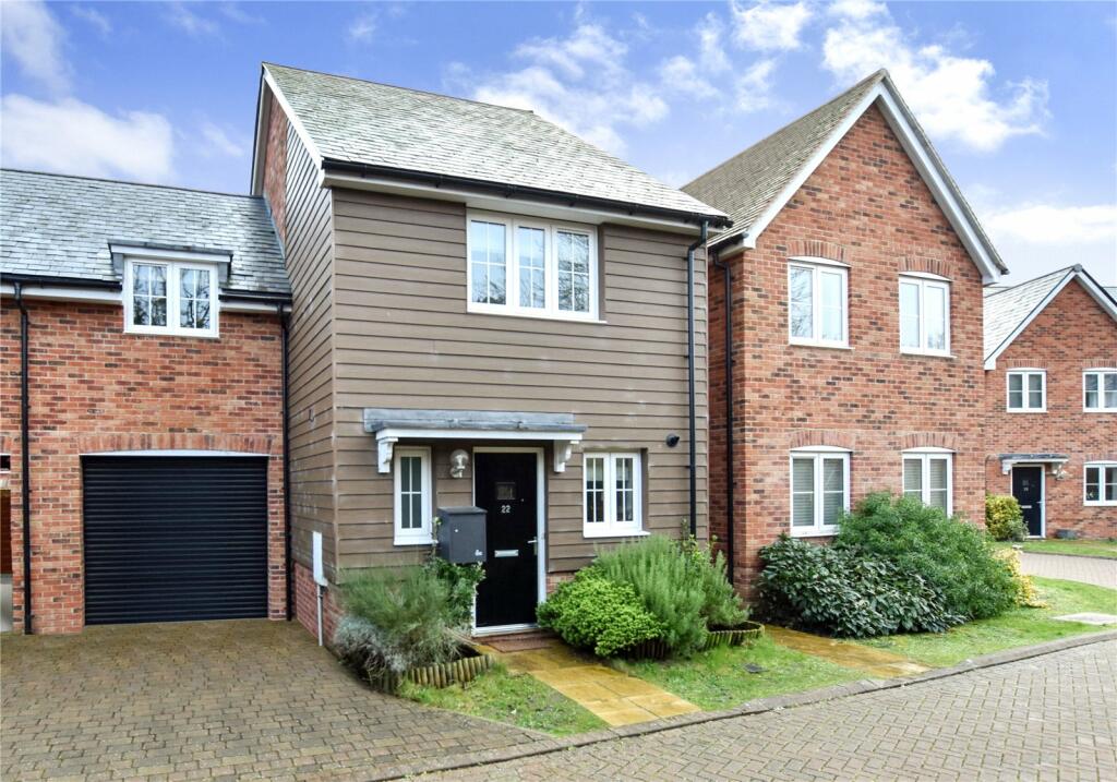 3 bedroom semidetached house for sale in Chailey Gardens, Blewbury