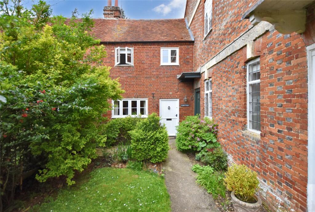 2 bedroom terraced house for sale in Watery Lane, Clifton Hampden