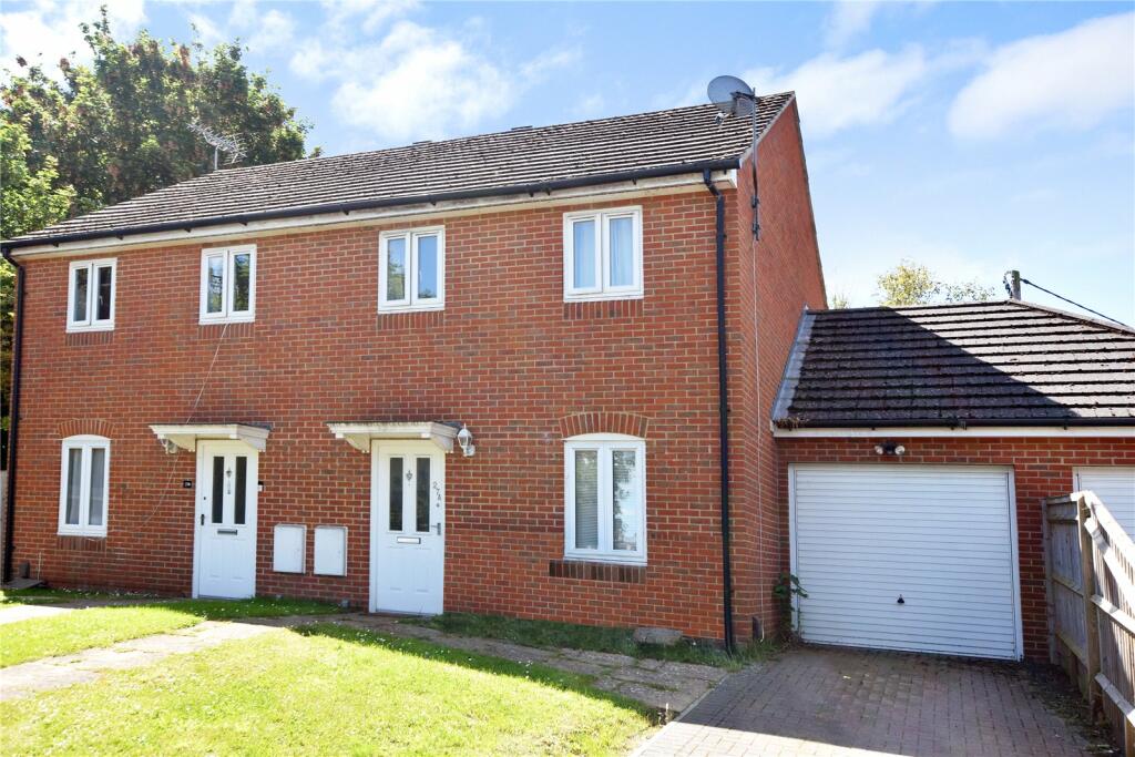3 bedroom semidetached house for sale in Sinodun Road, Didcot