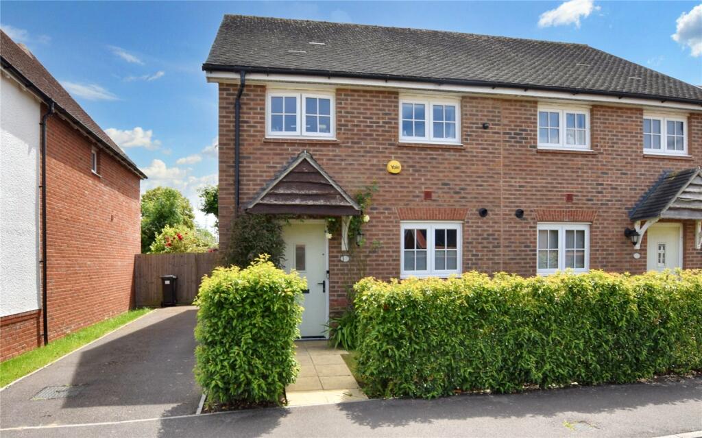 2 bedroom semidetached house for sale in Asquith Park, Sutton