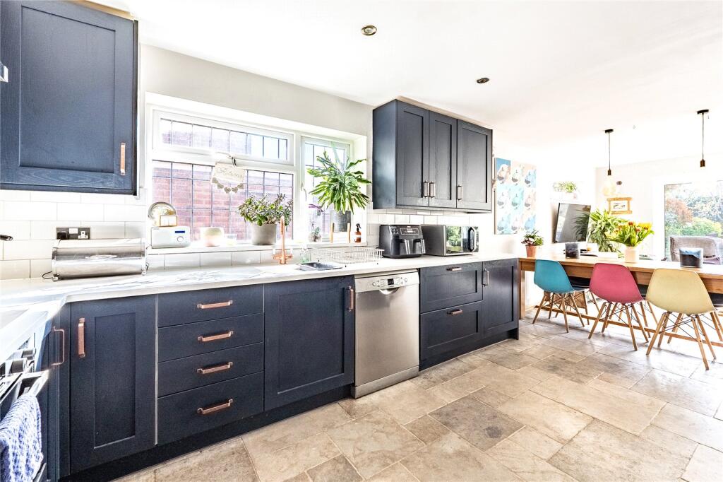 Main image of property: Blenheim Close, Didcot, Oxfordshire, OX11