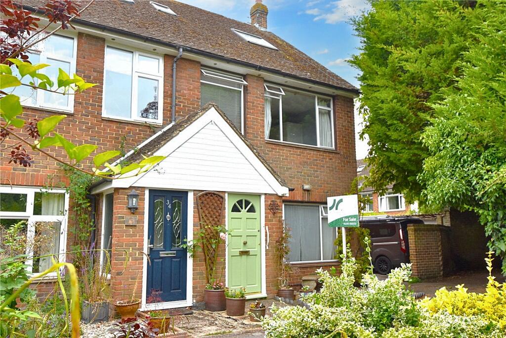 3 bedroom end of terrace house for sale in Grahame Close, Blewbury
