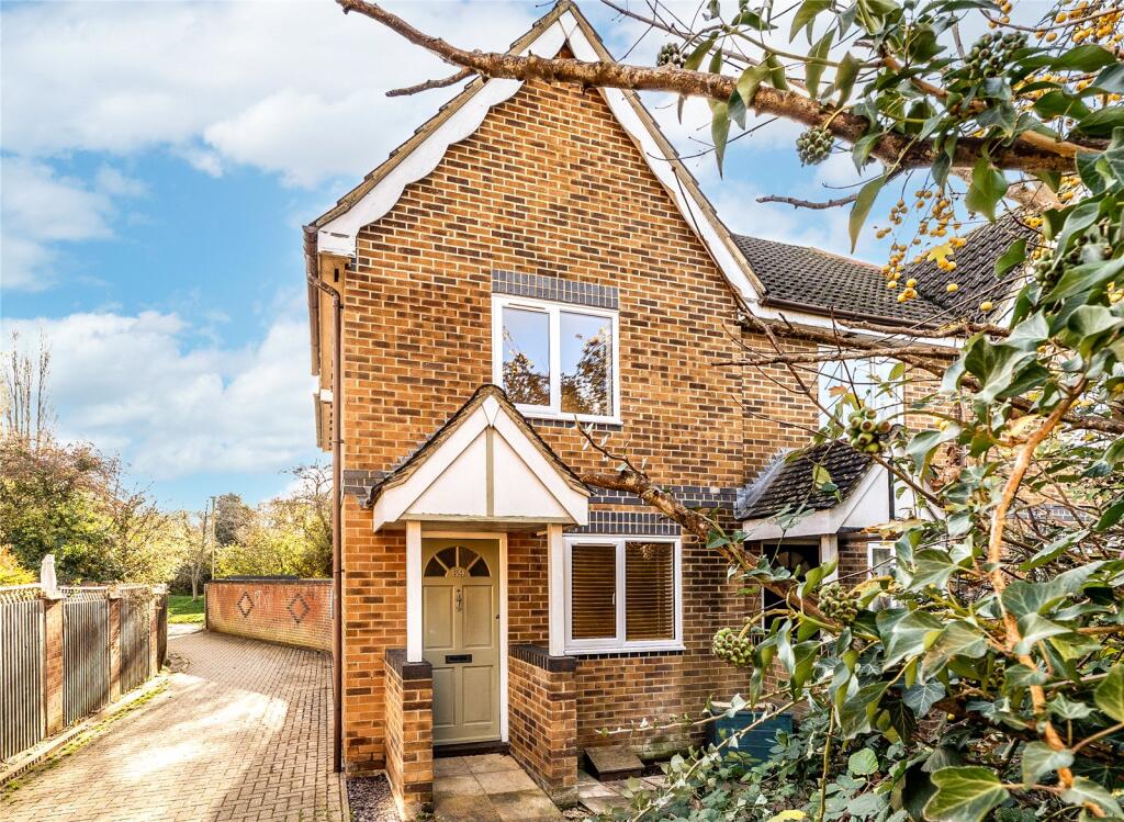 Main image of property: Orwell Drive, Didcot, Oxfordshire, OX11