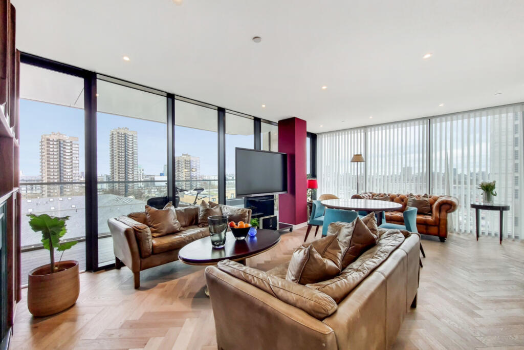 2 bedroom apartment for sale in Merino Wharf, London Dock, Wapping, E1W
