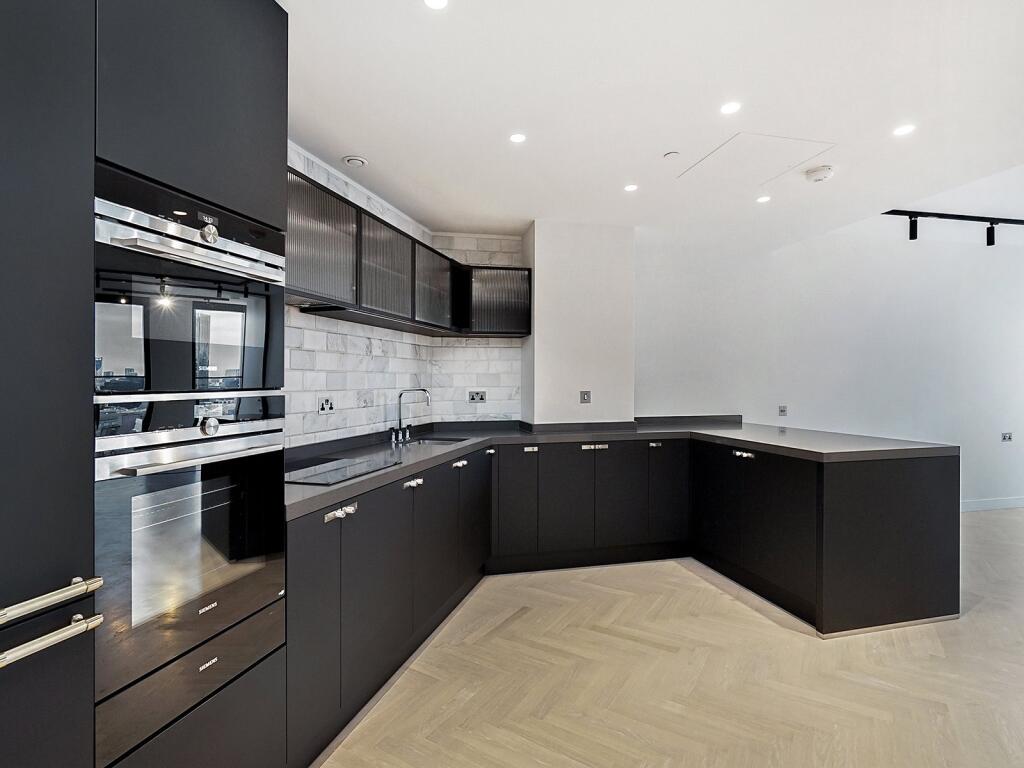 Main image of property: Sun Street, Hackney, EC2A