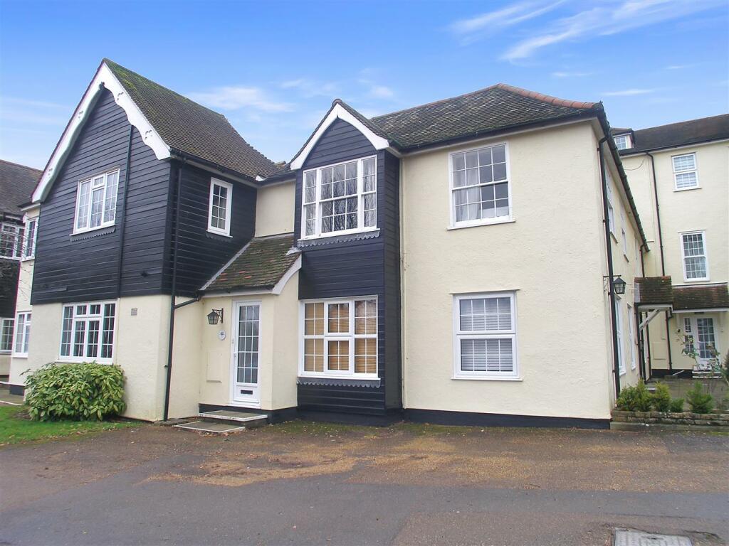 2 bedroom apartment for sale in Rye Street, Stortford, CM23