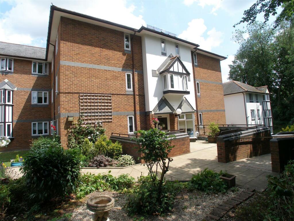 2 bedroom retirement property for sale in Stortford, CM23