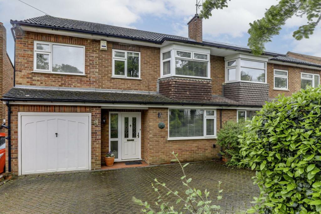 4 bedroom semidetached house for sale in Proctors Way,