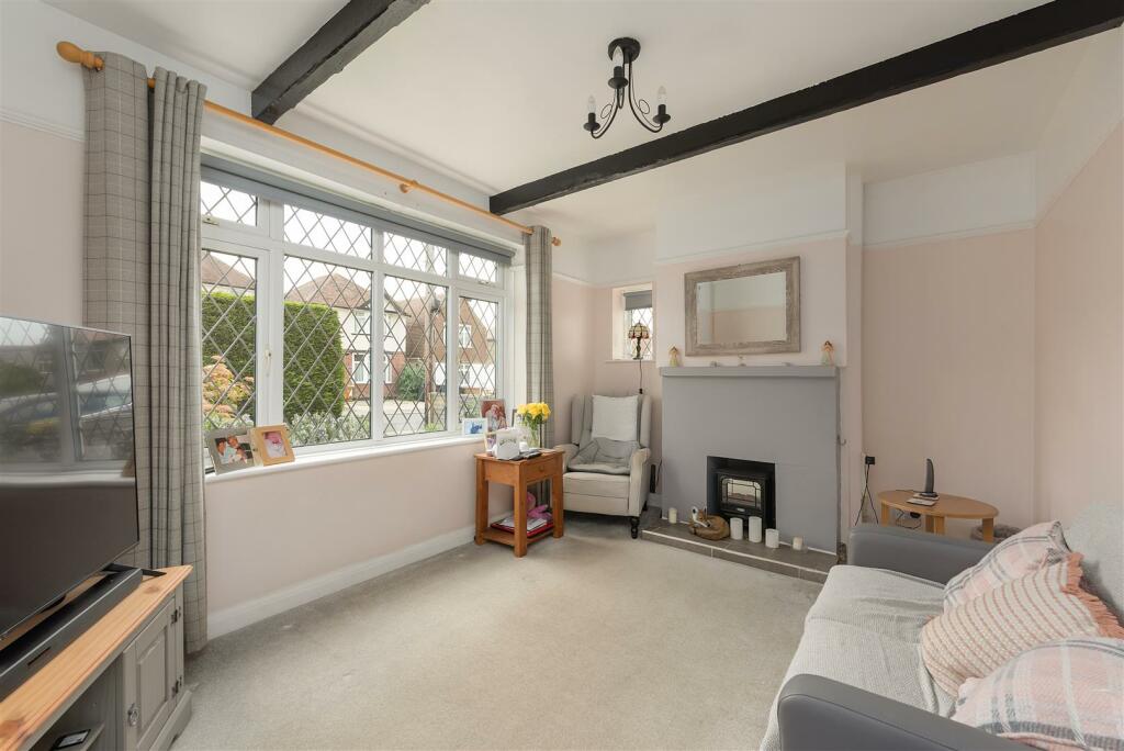 3 bedroom detached house for sale in Douglas Avenue, Whitstable, CT5