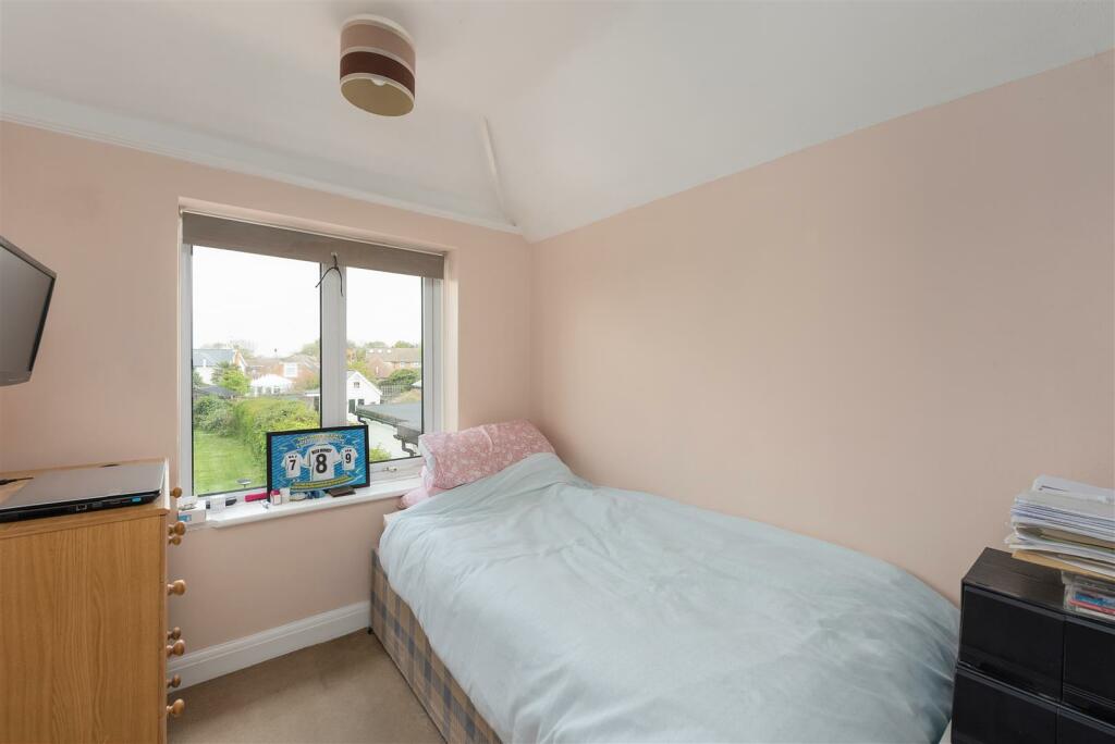 3 bedroom detached house for sale in Douglas Avenue, Whitstable, CT5