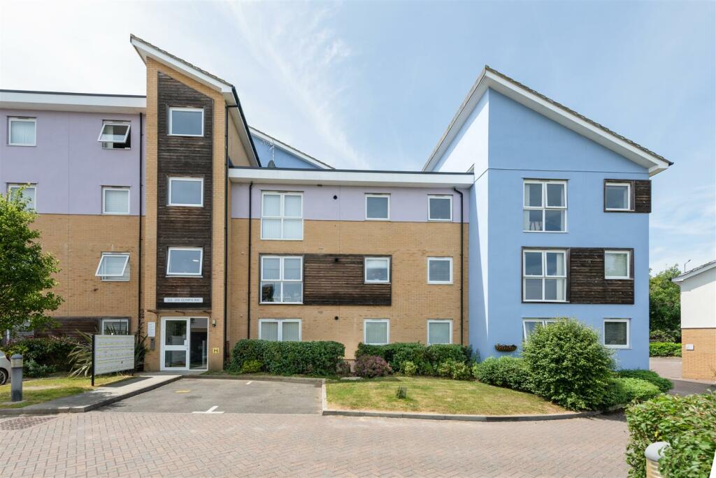1 bedroom flat for sale in Olympia Way, Whitstable, CT5