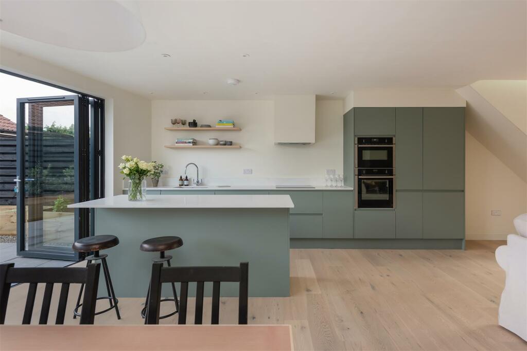 Additional property image - Hillview Road, Whitstable