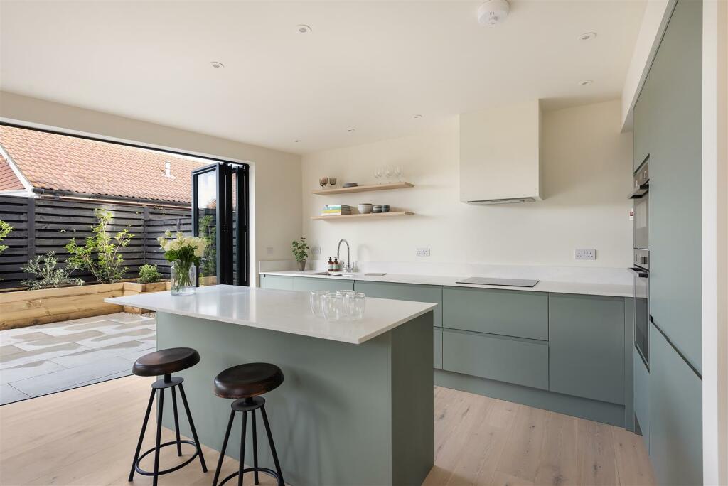 Additional property image - Hillview Road, Whitstable