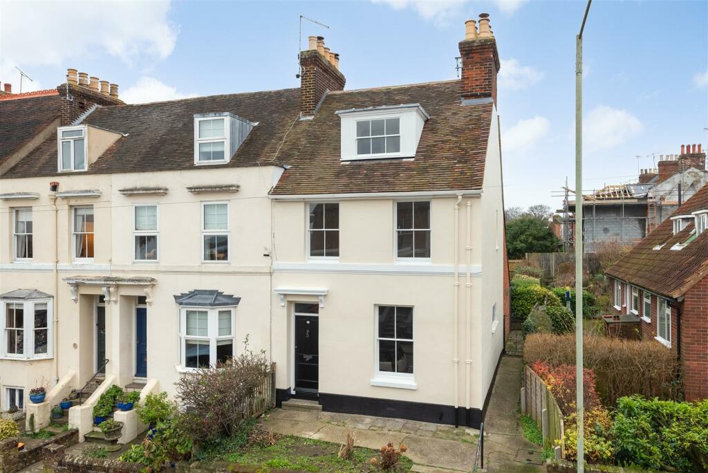 3 bedroom end of terrace house for sale in Nunnery Fields, Canterbury, CT1