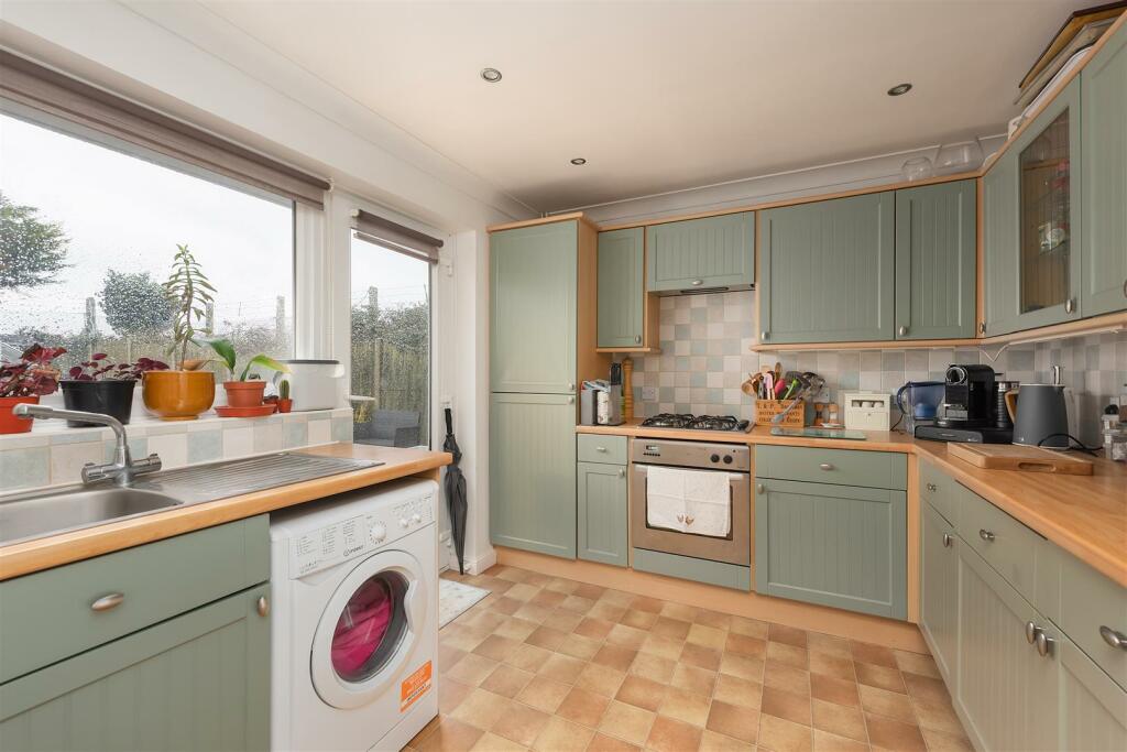 Additional property image - King Arthur Road, Cliffsend, Ramsgate