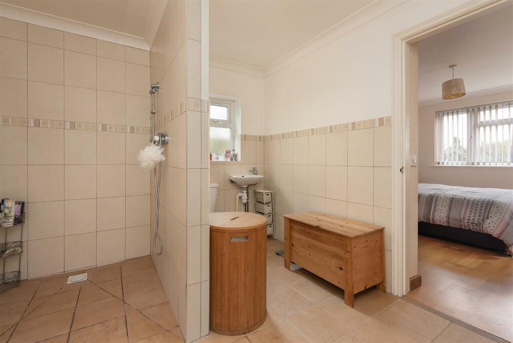 Additional property image - King Arthur Road, Cliffsend, Ramsgate