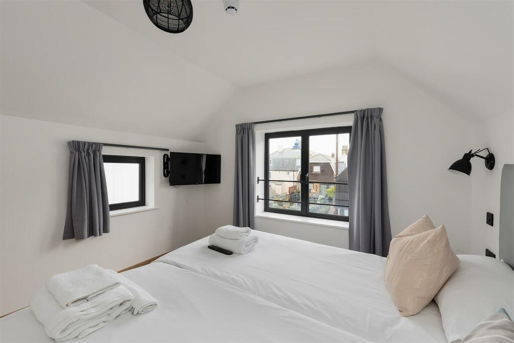 Additional property image - Sea Street, Whitstable