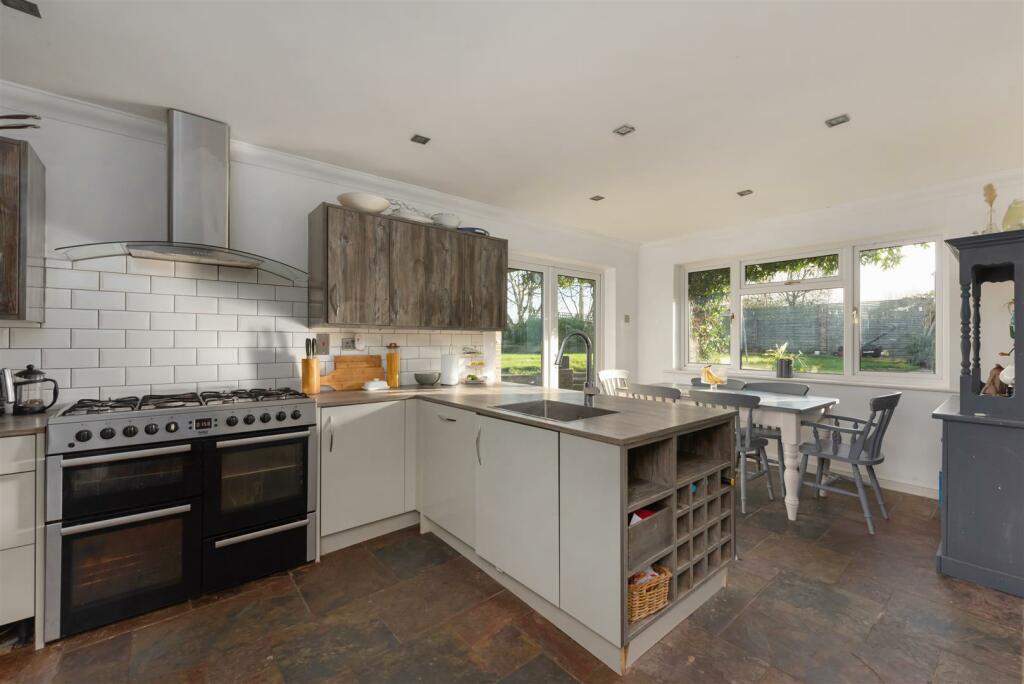 Additional property image - Ebbsfleet Lane North, Cliffsend, Ramsgate
