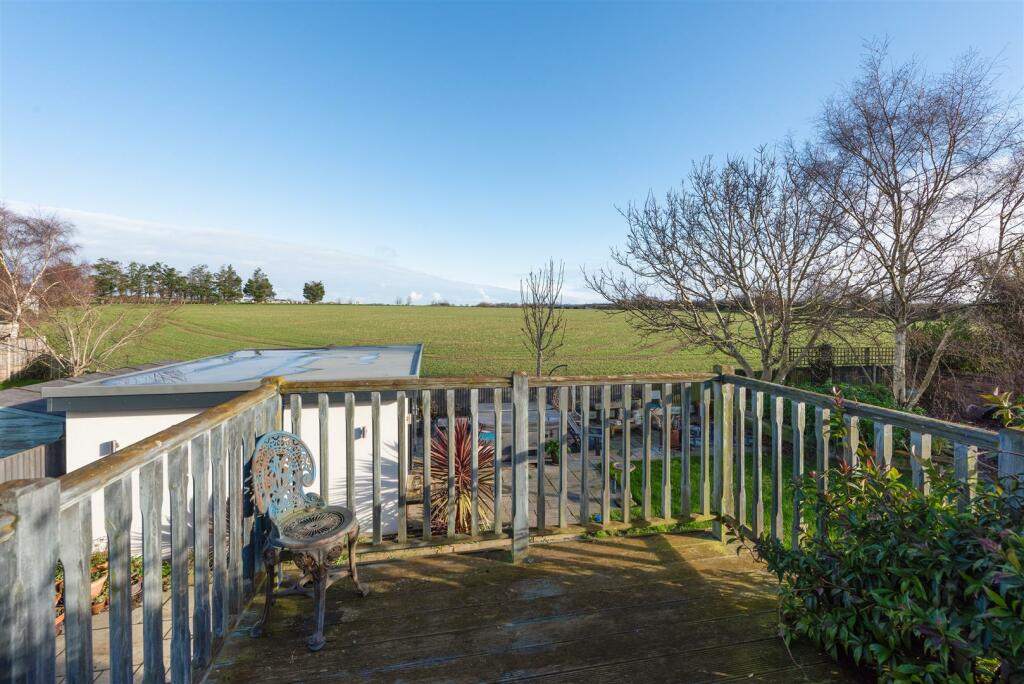 Additional property image - Ebbsfleet Lane North, Cliffsend, Ramsgate