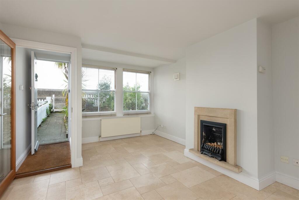 Additional property image - Marine Terrace, Whitstable