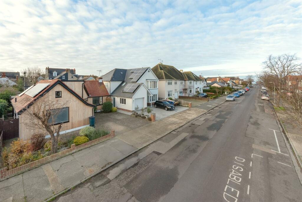 Additional property image - Pier Avenue, Tankerton, Whitstable