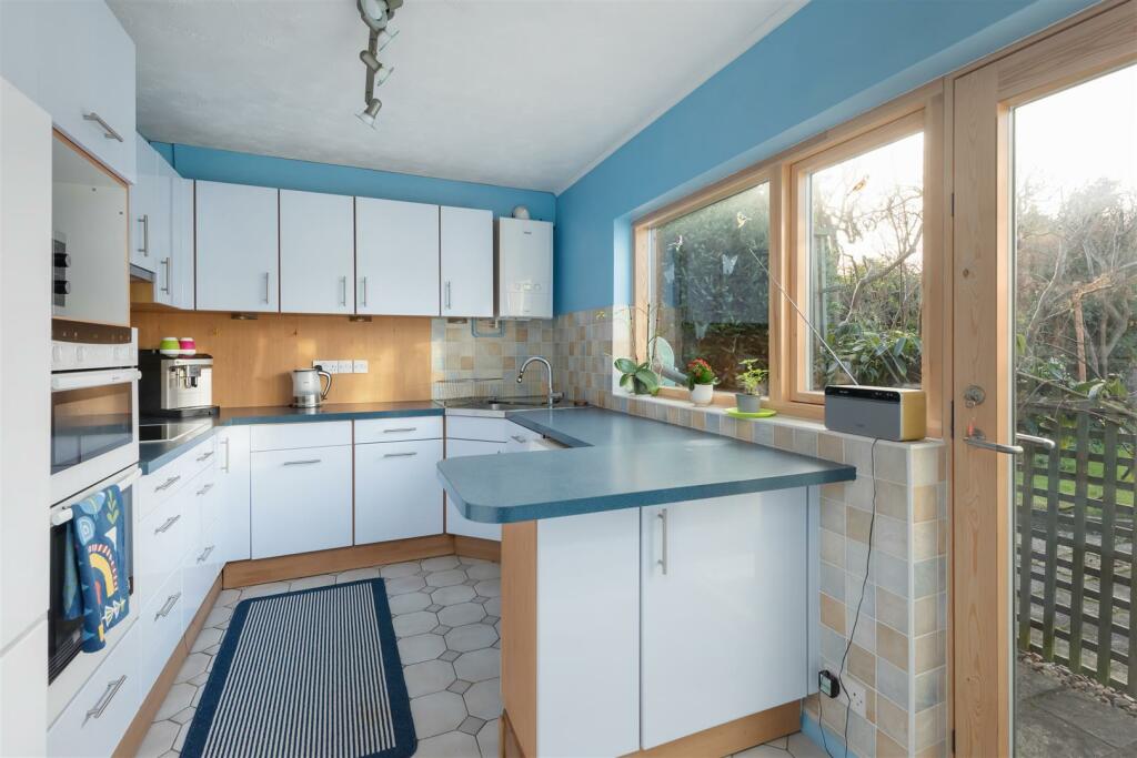 Additional property image - Pier Avenue, Tankerton, Whitstable