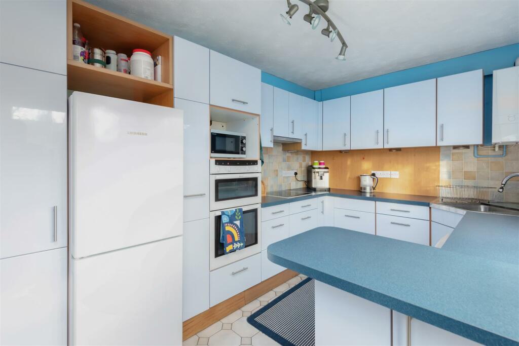 Additional property image - Pier Avenue, Tankerton, Whitstable