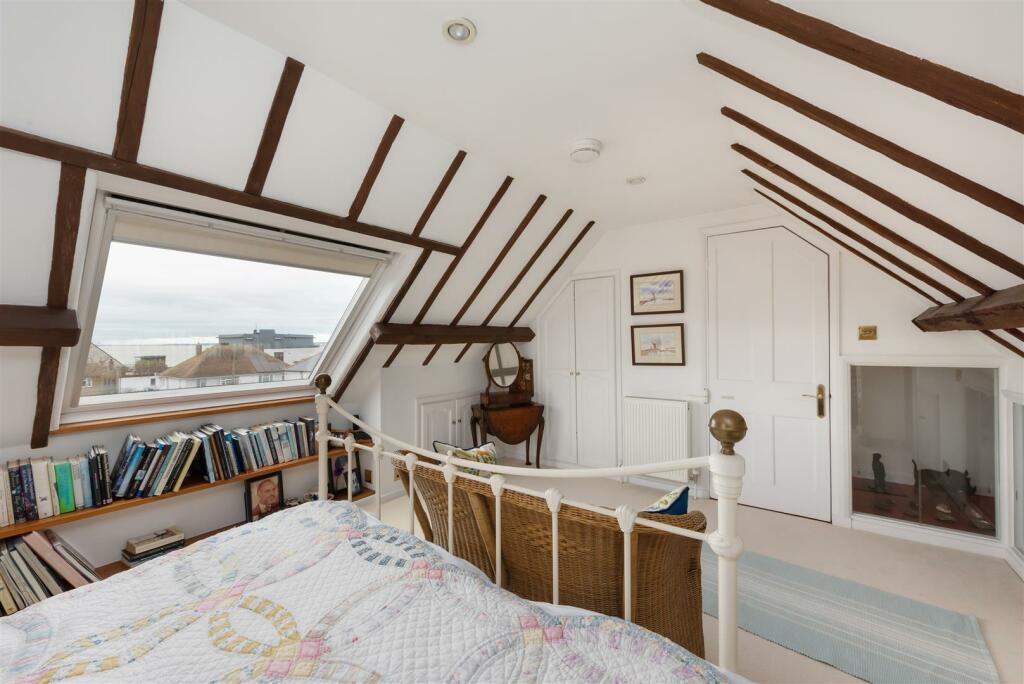 Additional property image - Tower Hill, Whitstable